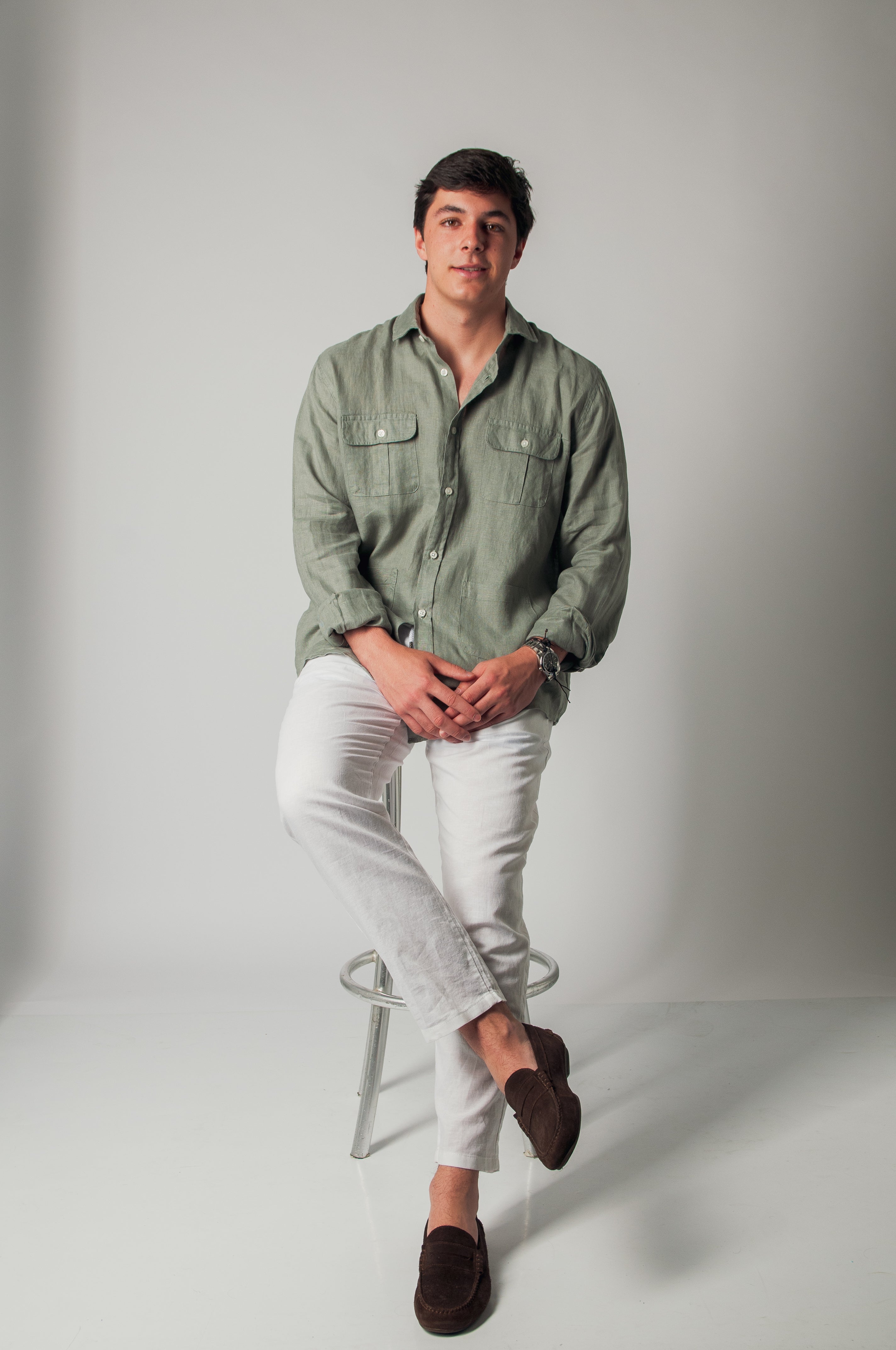Guayabera de lino verde