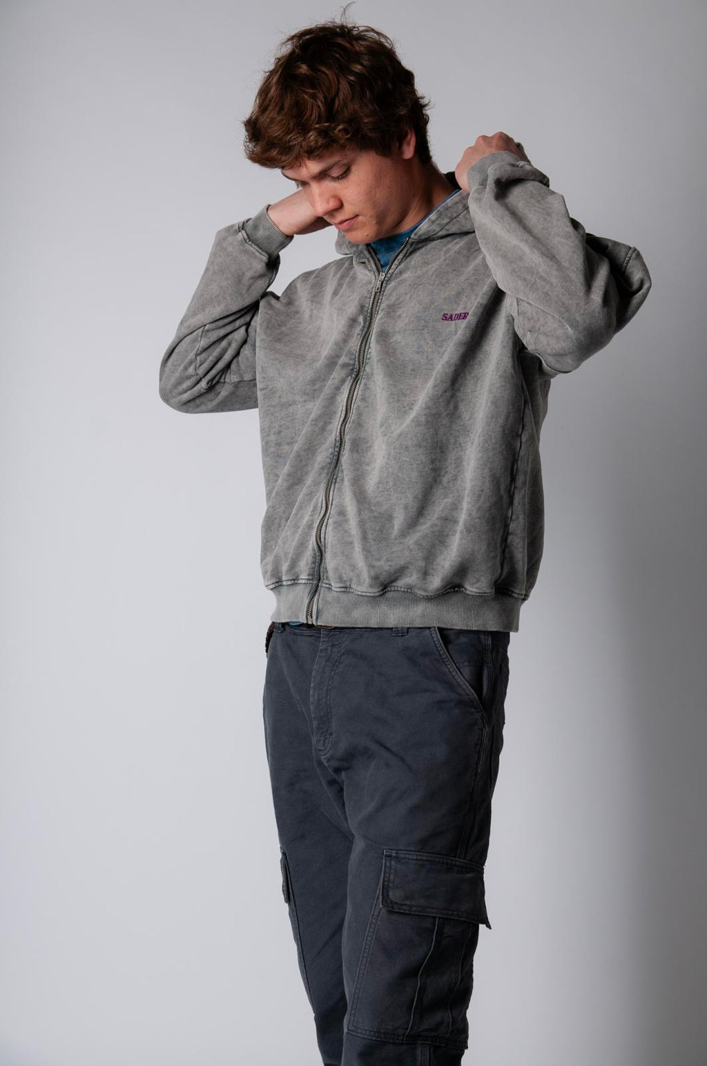 Sudadera gris basic