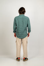 Camisa de lino verde petróleo