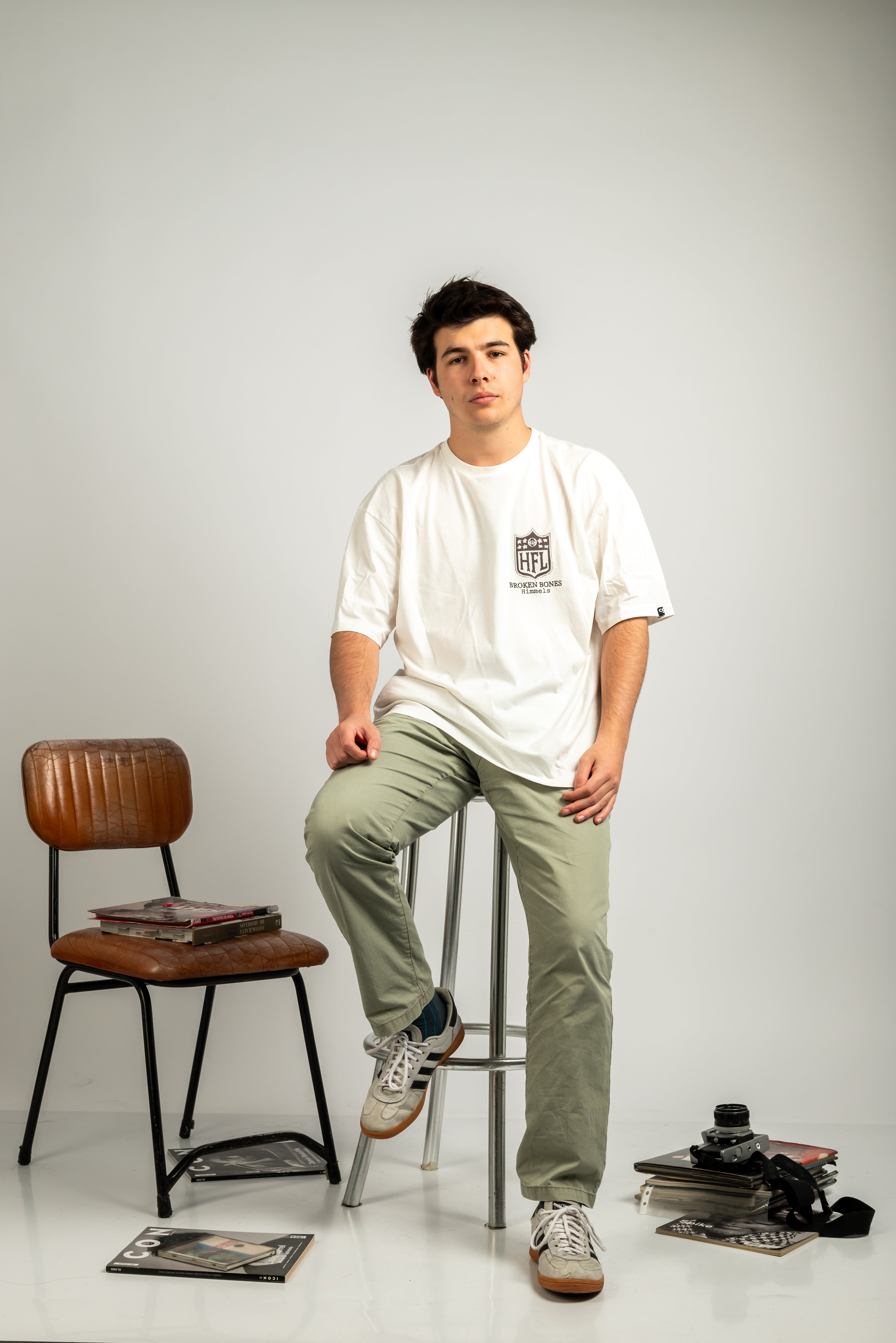 CAMISETA BROKEN BONES BLANCA