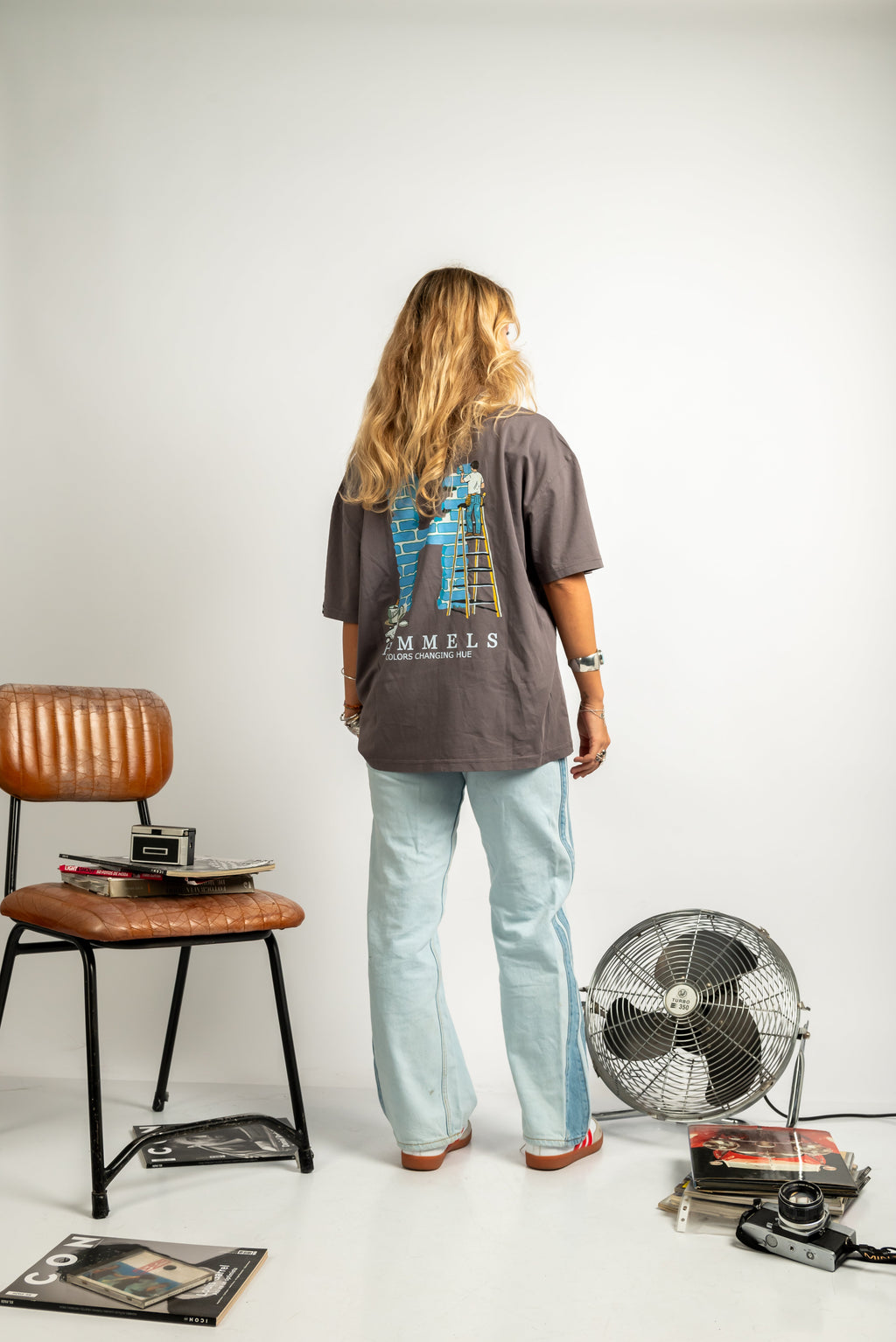 CAMISETA COLORS CHANGING CHARCOAL