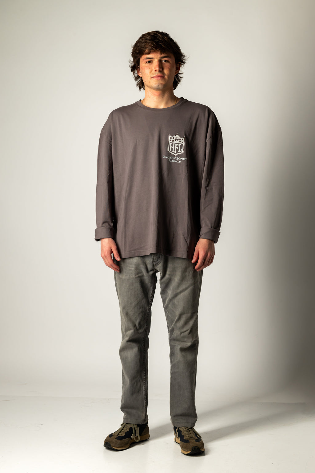 CAMISETA BROKEN BONES MANGA LARGA CHARCOAL